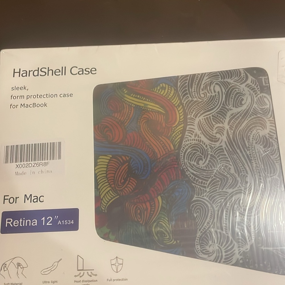 Hardshell Case for MacBook - Picture 9 of 9